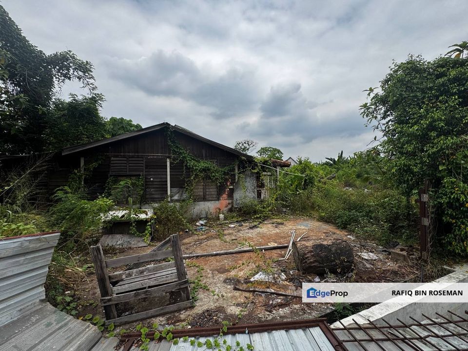 Tanah Status Bangunan Jalan Resak Kampung Melayu Subang, Selangor, Subang
