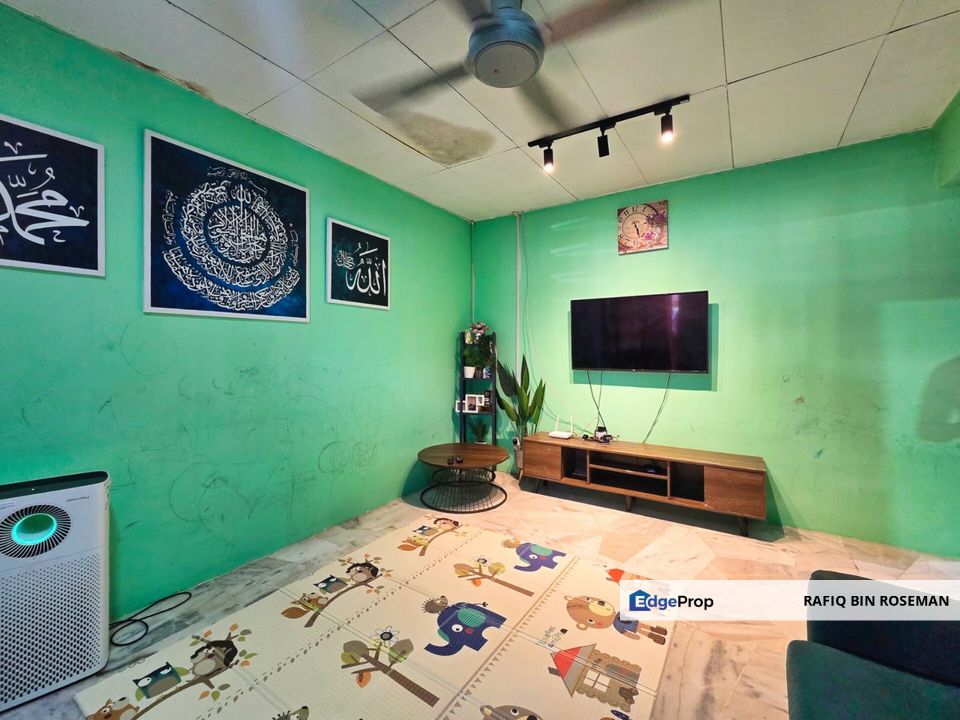 Single Storey Taman Desa Vista Salak Tinggi Sepang, Selangor, Sepang