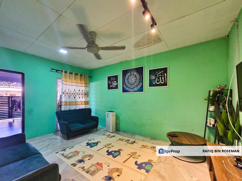 Single Storey Taman Desa Vista Salak Tinggi Sepang, Selangor, Sepang