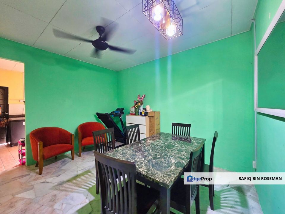 Single Storey Taman Desa Vista Salak Tinggi Sepang, Selangor, Sepang