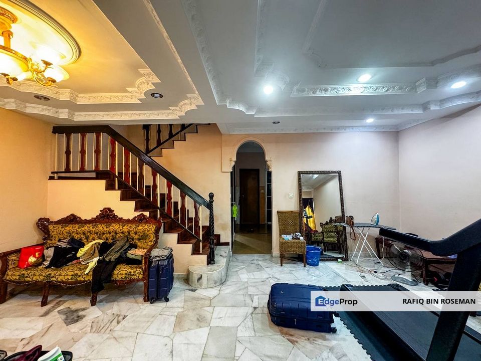 Double Storey Blok 3 Parklane Heights Bandar Tasik Puteri, Selangor, Rawang