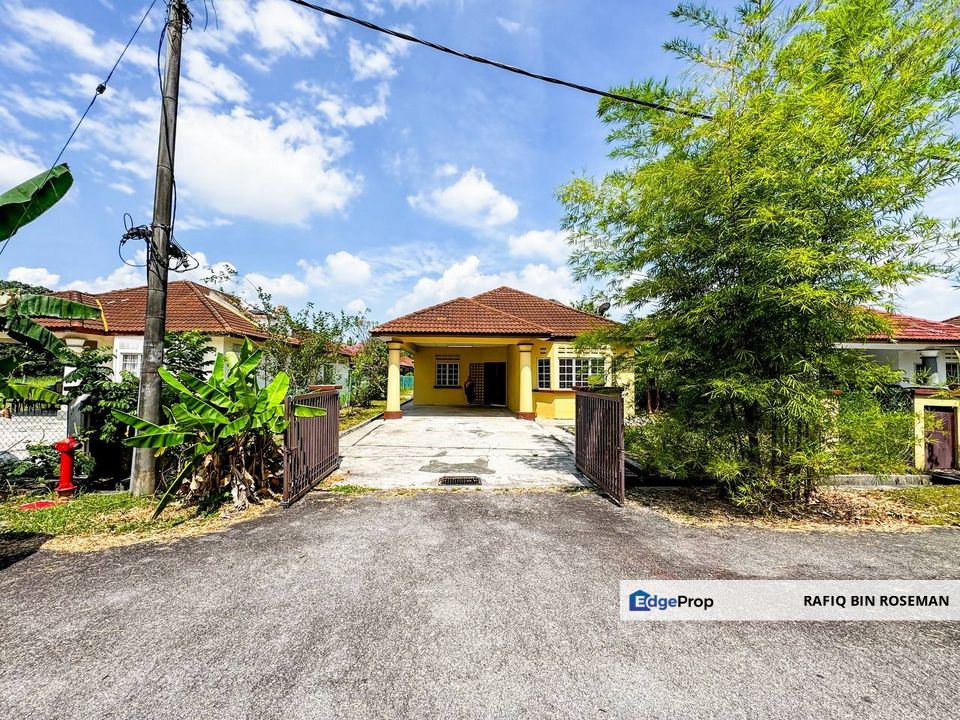 Bungalow Single Storey Bandar Mahkota Banting, Selangor, Banting