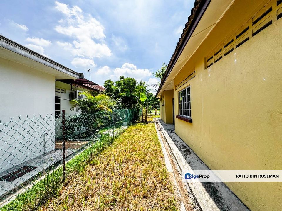 Bungalow Single Storey Bandar Mahkota Banting, Selangor, Banting