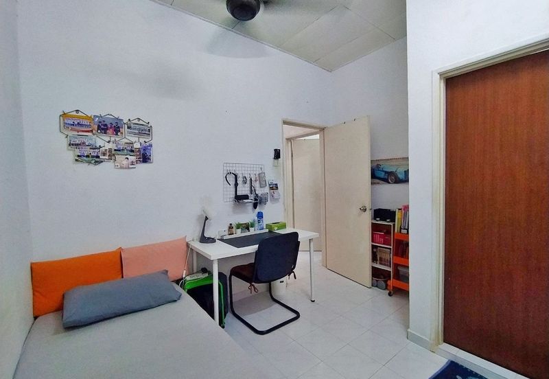 Corner Lot Double Storey Facing Open Subang Bestari Murah Cantik