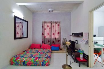 Corner Lot Double Storey Facing Open Subang Bestari Murah Cantik