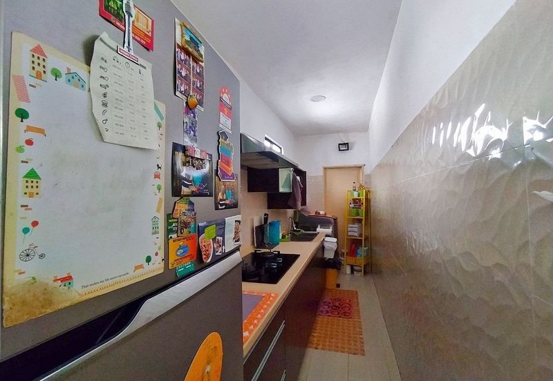 Corner Lot Double Storey Facing Open Subang Bestari Murah Cantik