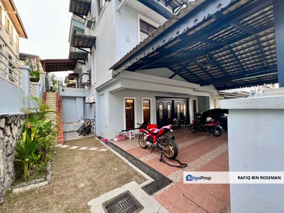Semi D Double And Half Storey Saujana Villa Kajang, Selangor, Kajang