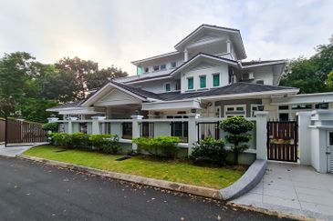 Seksyen 10, Shah Alam