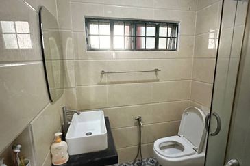 Taman Tasik Semenyih (Lake Residence)