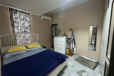 Taman Tasik Semenyih (Lake Residence)