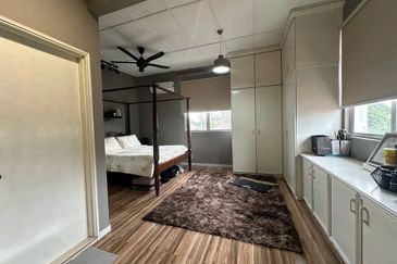 Taman Tasik Semenyih (Lake Residence)