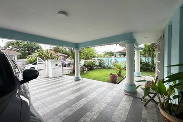 Taman Tasik Semenyih (Lake Residence)