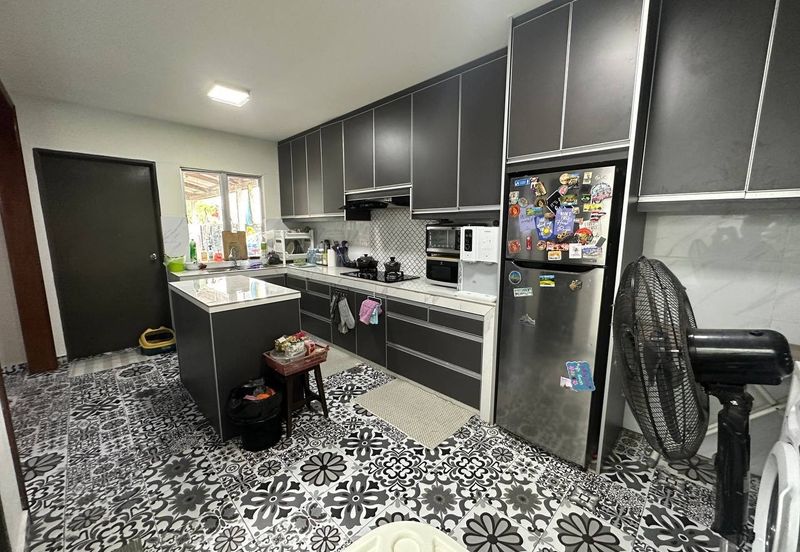 Taman Tasik Semenyih (Lake Residence)