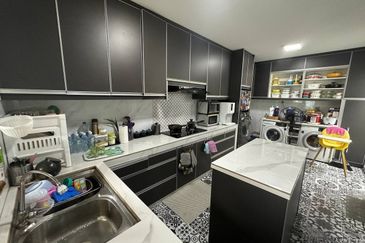 Taman Tasik Semenyih (Lake Residence)