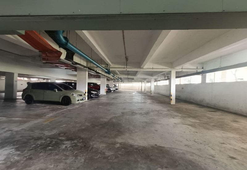 Dagang Cahaya Avenue