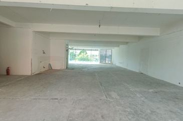 Dagang Cahaya Avenue