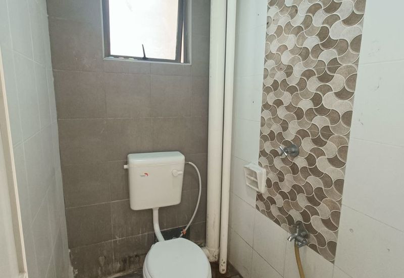 Dagang Cahaya Avenue