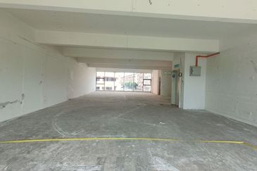 Dagang Cahaya Avenue