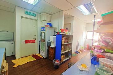 Dagang Cahaya Avenue