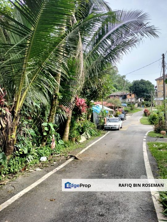 Tanah Lot Banglo Taman Kosas Ampang, Selangor, Ampang