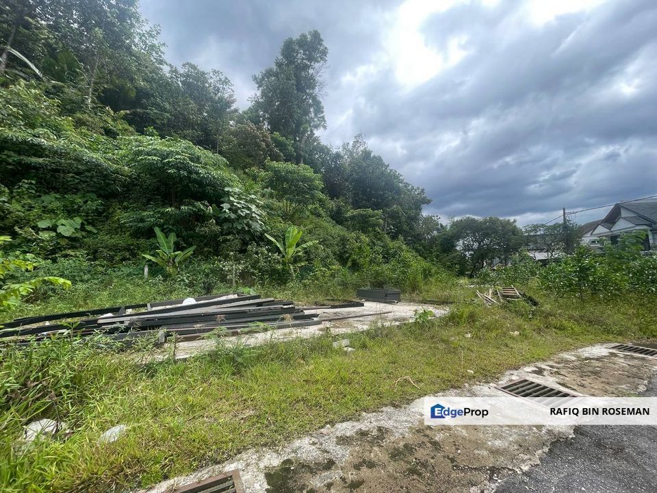 Tanah Lot Banglo Taman Rasmi Jaya Ampang, Selangor, Ampang