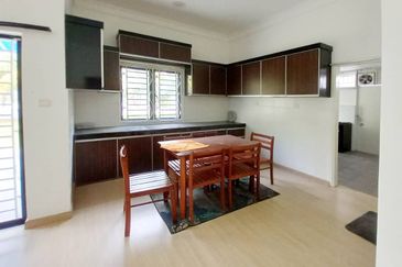 Frangipani Encorp Cahaya Alam @ Seksyen U12