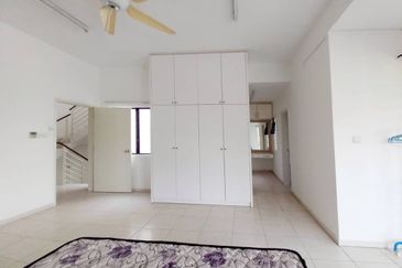 Frangipani Encorp Cahaya Alam @ Seksyen U12