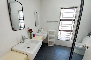 Frangipani Encorp Cahaya Alam @ Seksyen U12