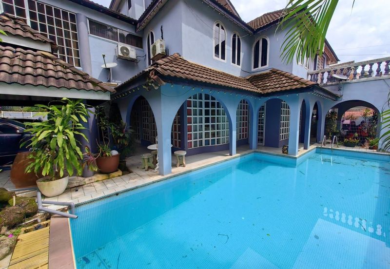 Corner Lot Bungalow Double And Half Storey Taman Melawati