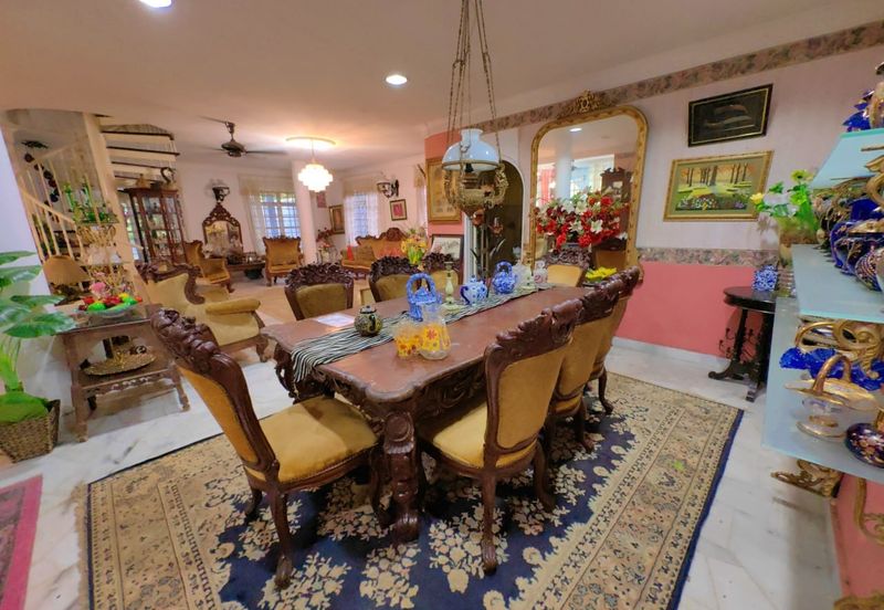 Corner Lot Bungalow Double And Half Storey Taman Melawati