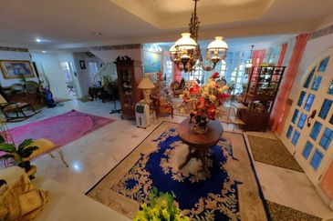 Corner Lot Bungalow Double And Half Storey Taman Melawati