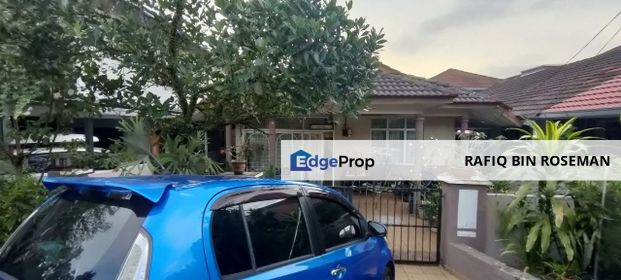 Bungalow Single Storey Kampung Melayu Seri Gombak Pinggiran Batu Caves, Selangor, Gombak