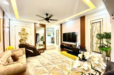 Double Storey Taman Melawati