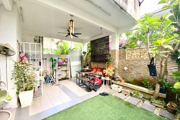 Double Storey Taman Melawati