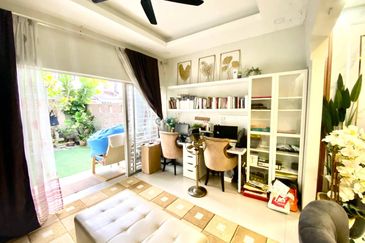 Double Storey Taman Melawati