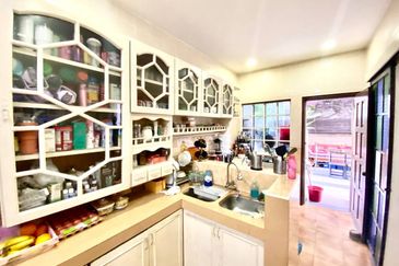 Double Storey Taman Melawati