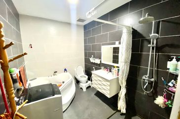 Double Storey Taman Melawati