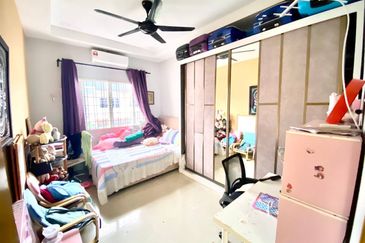 Double Storey Taman Melawati