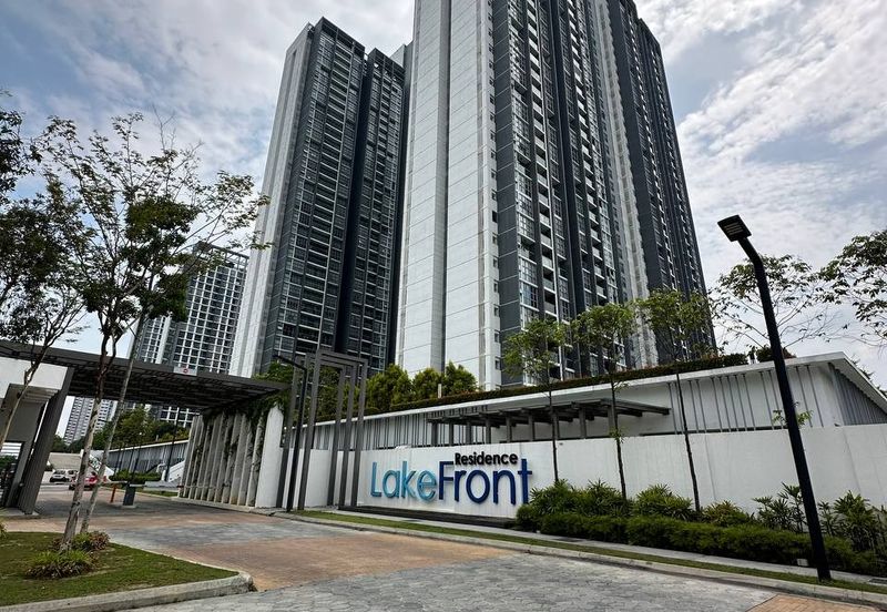 LakeFront Residence Cyberjaya
