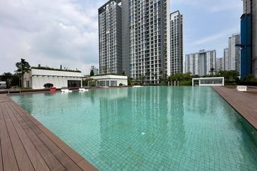 LakeFront Residence Cyberjaya