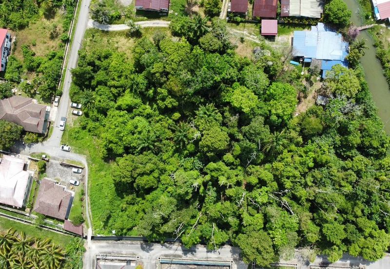 KAMPUNG TELOK MAHANG