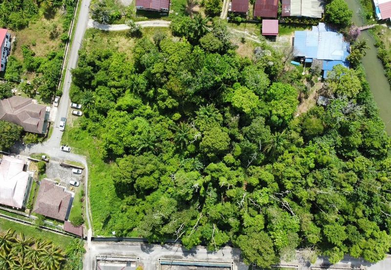 KAMPUNG TELOK MAHANG