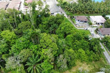 KAMPUNG TELOK MAHANG