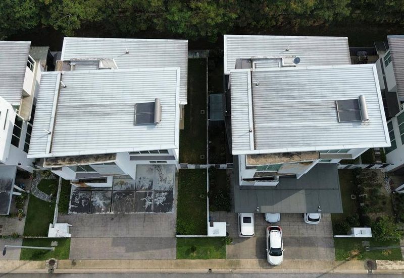 Jacaranda Garden Residence