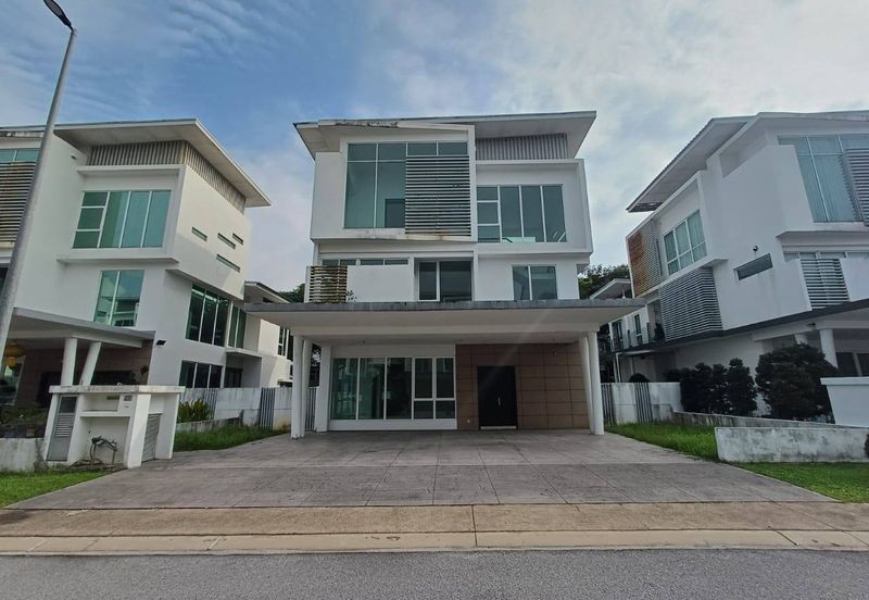 Jacaranda Garden Residence