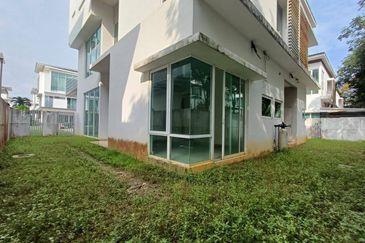 Jacaranda Garden Residence