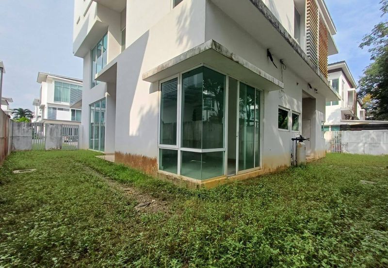 Jacaranda Garden Residence