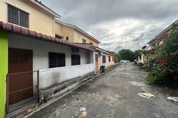 HALAMAN PENGKALAN SENTOSA