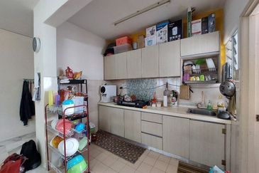 Residensi Warnasari 1