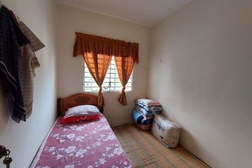 Residensi Warnasari 1